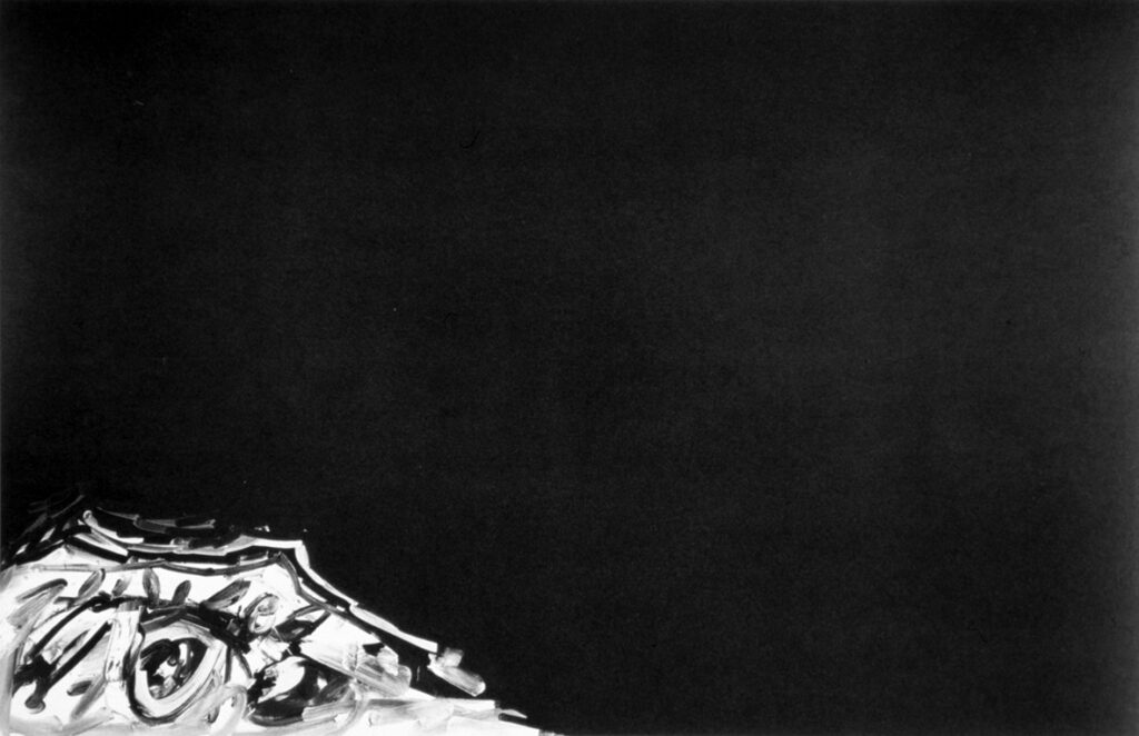 Ett av Antonio Suaras verk, svart bild med vit organisk form i höger nedre hörn.