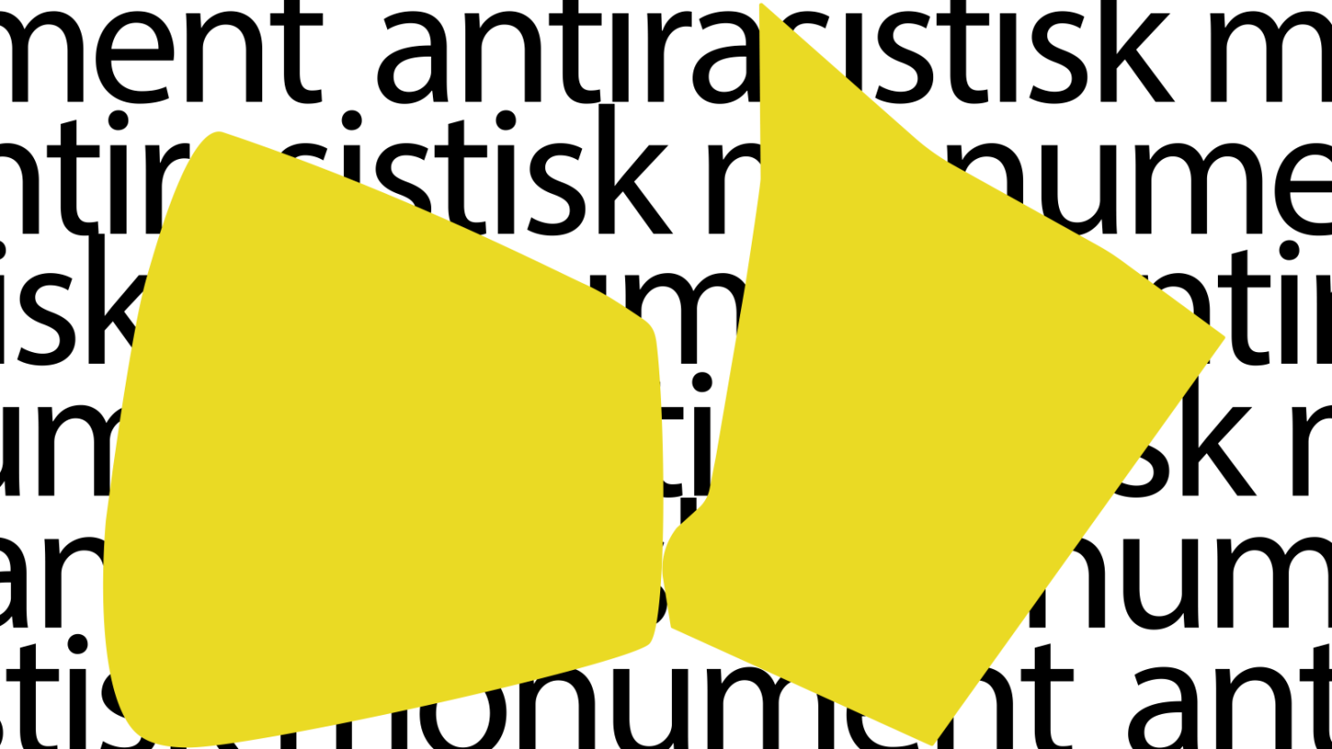 Logo för projektet antirasistiskt monument som består av texten i svart skriven upprepade gånger och två geometriska gula former ovanpå texten.