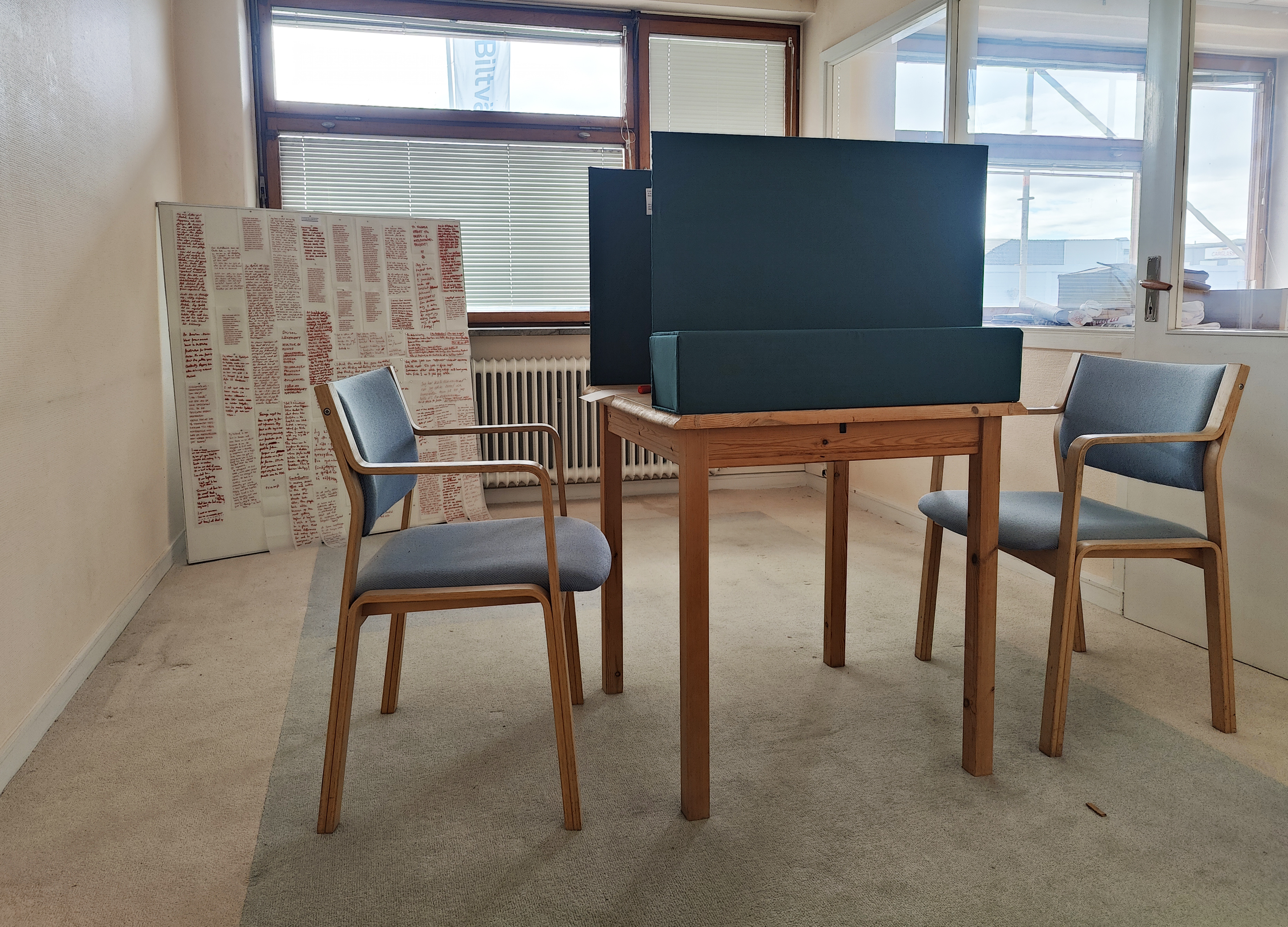 Samaneh Roghanis installation The Cast Voice.