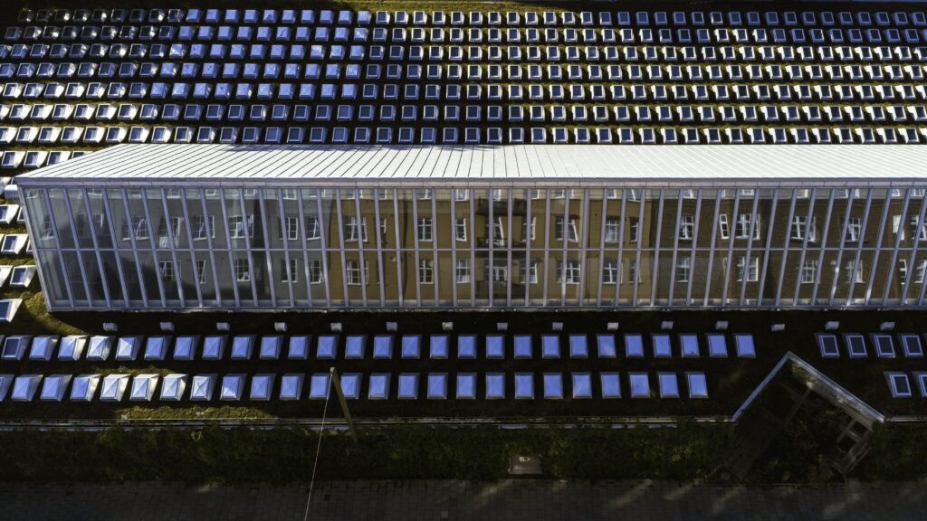  Malmö Konsthall's roof photographed from above to show the many windows and the light entering.